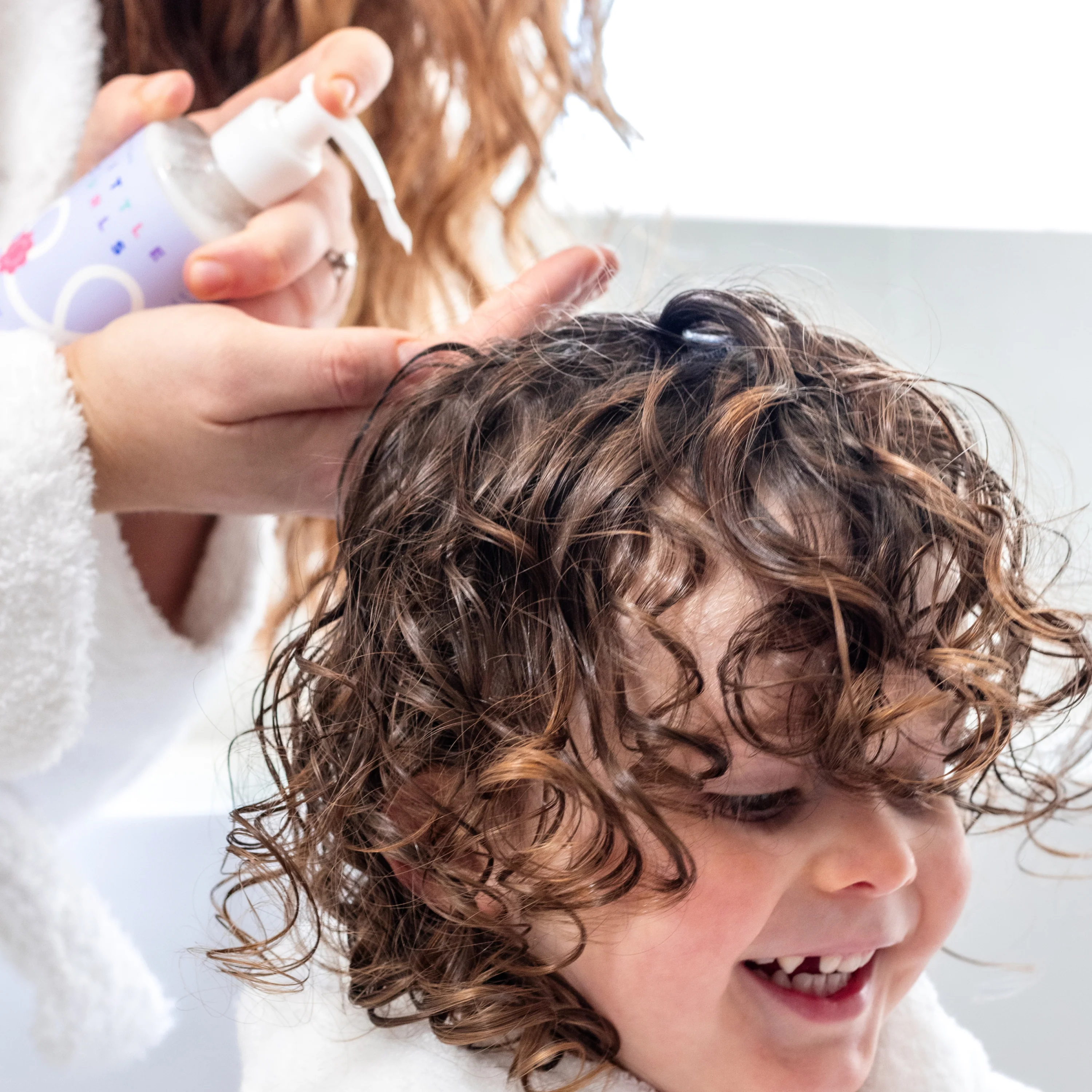 Little Curls Leave-In Styler - Image 9